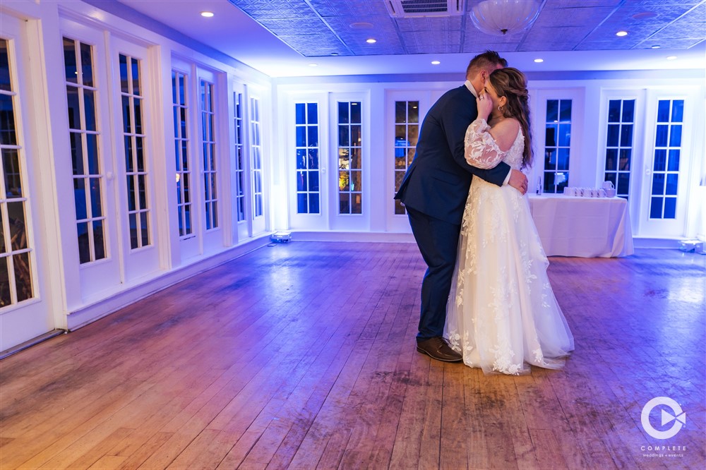 Private last wedding dance at Tween Waters Resort.